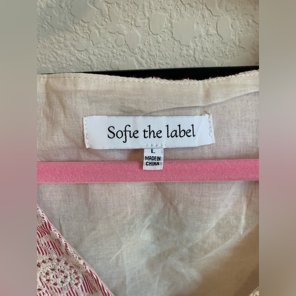 NWOT Pink Lace-Trimmed Women's Top - Picture 3 of 13